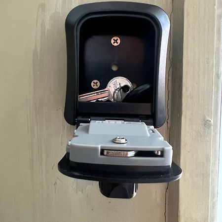 Centrum Szeged Apartman エクステリア 写真