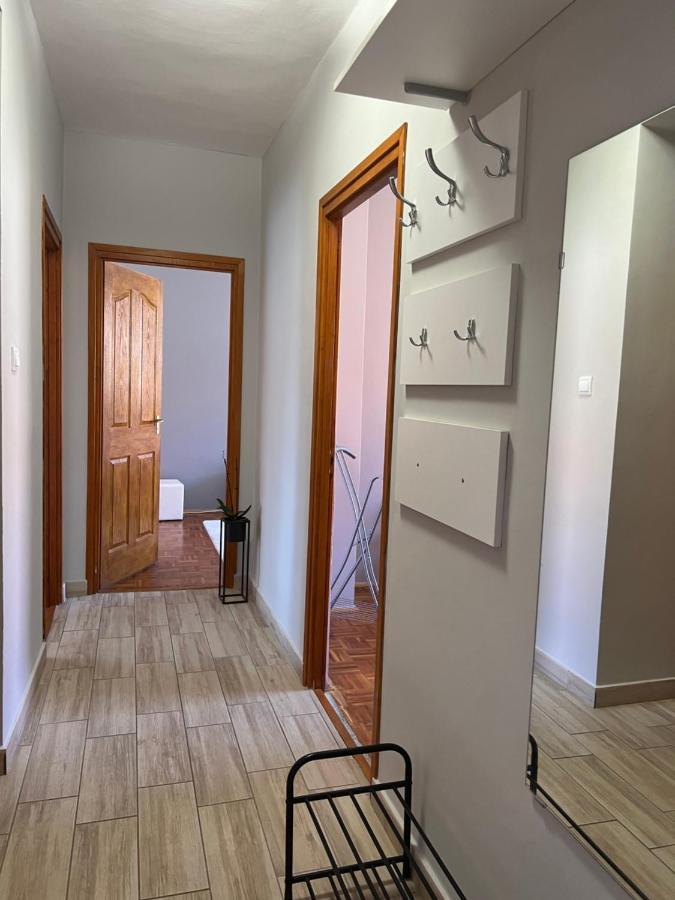 Centrum Szeged Apartman エクステリア 写真